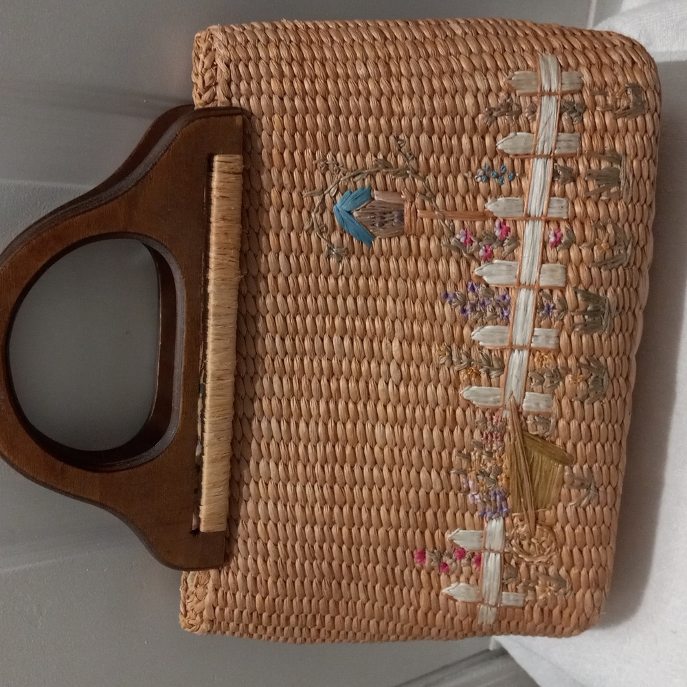 Vintage Cappelli Straworld Purse 15" X 9" wood handle